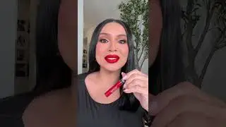 BOLD LIP SWATCHES