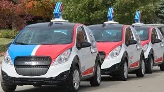 Domino's Debuts First-Ever DXP Delivery Car. Bob Giles NewCarNews.TV Video APA