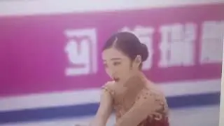 Daniel tiger's neighborhood snowflake day theme song girl ice skating ⛸️ scene 