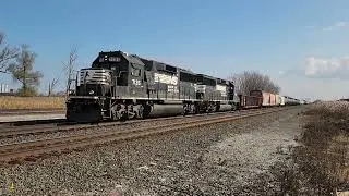 CP 8609 On I166 Meets NS 7135 On B16 At Gary Indiana