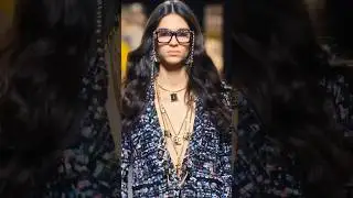 CHANEL Spring-Summer 2024 Ready-to-Wear Show - Art Tweed&nbsp;&mdash; CHANEL Shows