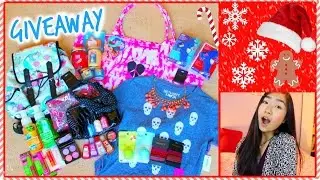 Holiday Giveaway 2014 | International Giveaway