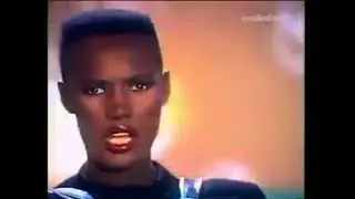 ГРЕЙС ДЖОНС- I've Seen That Face Befor..(Libertango)1981