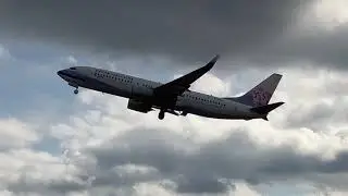 熊本空港 China Airlines Boeing 737-800 B-18662