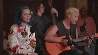 RISE - Tellesmith with the LAVA ME guitar at League Of Legends #10 celebration