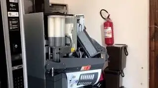 Sulmona, scassinato il distributore di bevande in Comune