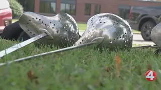 Martial arts school hosts fencing class