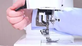 Replacing the presser foot