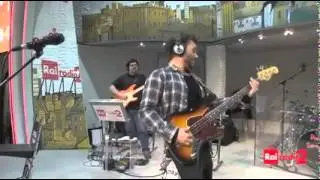 Nek canta 