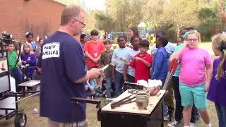 Mobile Glassblowing gets kids excited about glass! (short version)