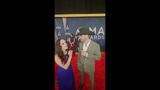 Эксклюзивное интервью с Дастином Линчем на церемонии вручения премии CMA Awards