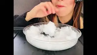 ASMR POWDERY FLUFFY ICE EATING/RQ Video#asmriceeating #satiafying #crunchy #iceeating #asmrsounds 🥶