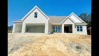 NEW LISTING: 3510 Dee Drive Conway AR 72034