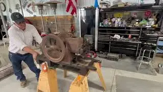 Starting and running a 1930 hit and miss engine.