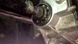 Td5 transfer box front output bearing removal with a quick nocked up slide hammer worked a treat