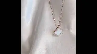 CLOVER NECKLACE