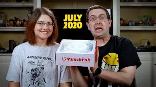 UNBOXING! MunchPak July 2020 -  Snack Subscription Box!