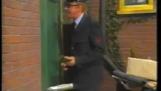 André van Duin - Postbode