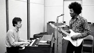 Jimi Hendrix to Steve Winwood: 'No Chord Sheets, Just Play' &mdash; What Happened Made Jimi Go SILENT