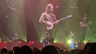 Willin(Little Feet) Billy Strings