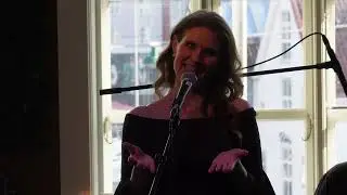 Auntie G - Walk with the moon (original) - live at Biblioteket Bar 2023