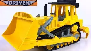 UNBOXING DRIVEN BULLDOZER WITH REALISTIC SOUNDS & MOVING AND MIGHTY MACHINES FUN ON THE JOBSITE
