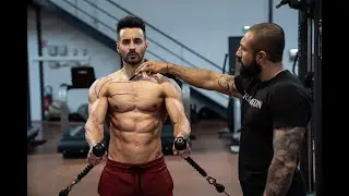 Retard sur le haut des pecs & arrières des épaules.