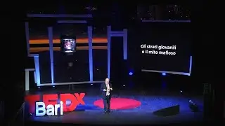La mafia &egrave; davvero lontana da noi?  | Roberto Rossi | TEDxBari