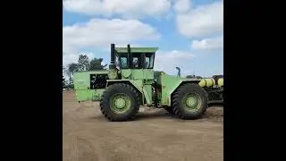 Lot 4: Steiger Cougar III ST251 Tractor, 20 Speed