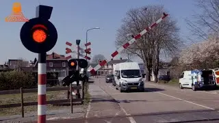 DUTCH RAILROAD CROSSING - Maarheeze - Stationsstraat