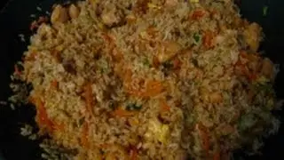 Easy Low Glycemic Chicken Fried Rice Recipe (Dinner in 15 Minutes!)