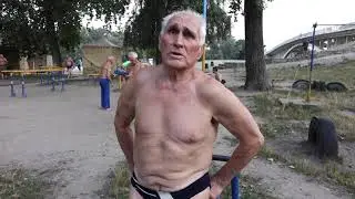 75 year old calisthenics athlete - Street Workout Motivation.