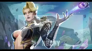Playing Emma Frost One Handed