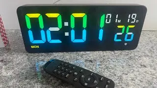 Большие цифровые часы