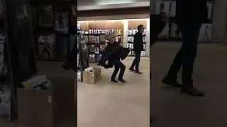 Juhli Carlsen Halloween shopping with Sue Bond 2019