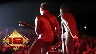 Peterpan - Langit Tak Mendengar  (Live Konser Ponorogo 18 Desember 2007)