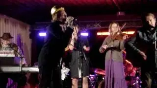 Ginger and Maria McKee in Sweden 2009