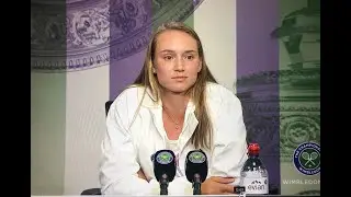 Елена Рыбакина делает вид, что не понимает вопроса об осуждении войны и действий Путина