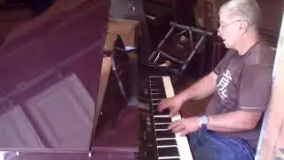 Roland  digital  grand piano KR15