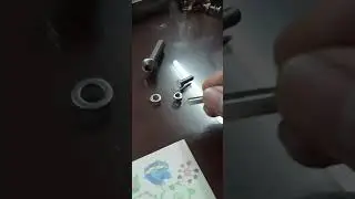 tempel magnet pada baut stainless