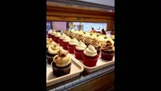 Vanilla Bean Unique Cookies And Cupcakes | Holiday Open House |