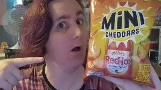 Randomonium - Franks Redhot Sauce Mini Chedders.