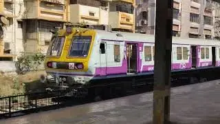 After Rush hours Dombivili station Mumbai local train arrival departure and high speed skip 