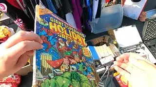HUNTING FOR COMIC BOOKS, VINTAGE TOYS, & COLLECTIBLES AT THE NEW JERSEY MEADOWLANDS FLEA MARKET !!!