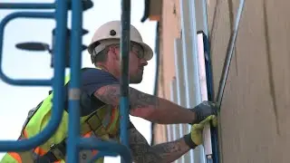 Видео о работе &mdash; Монтажник сайдинга
