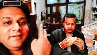 Chintoo ne aaj Mc Donald ke burger ghar pe hi bna diye 😍
