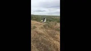 Test riding 2006 RMZ 250