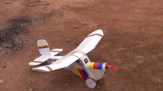 Slowly fabricado, primeiro voo rc