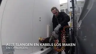 Afkoppelen trekker met oplegger