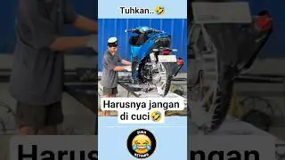 KETIKA CUCI MOTOR TAPI LAGI HUJAN🤣 #videoviral #lucu #ngakak